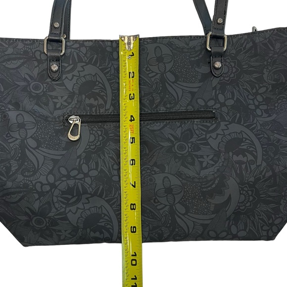 SAKROOTS Easy Clean Shoulder Bag With Paisley Design Black & Grey 11" Drop - Picture 7 of 16